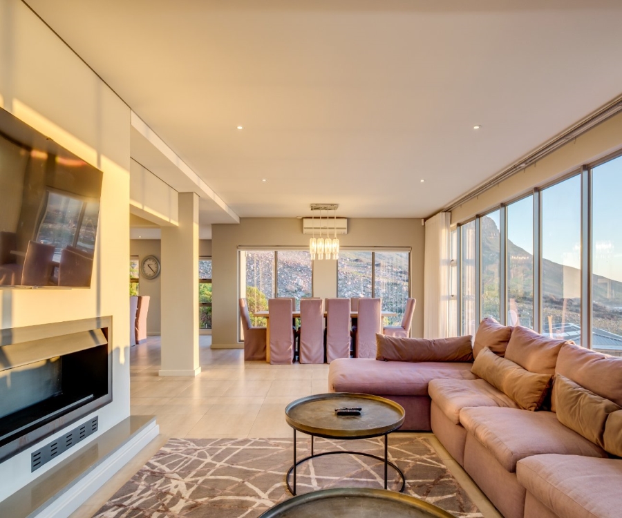 6 Bedroom Property for Sale in Camps Bay Western Cape